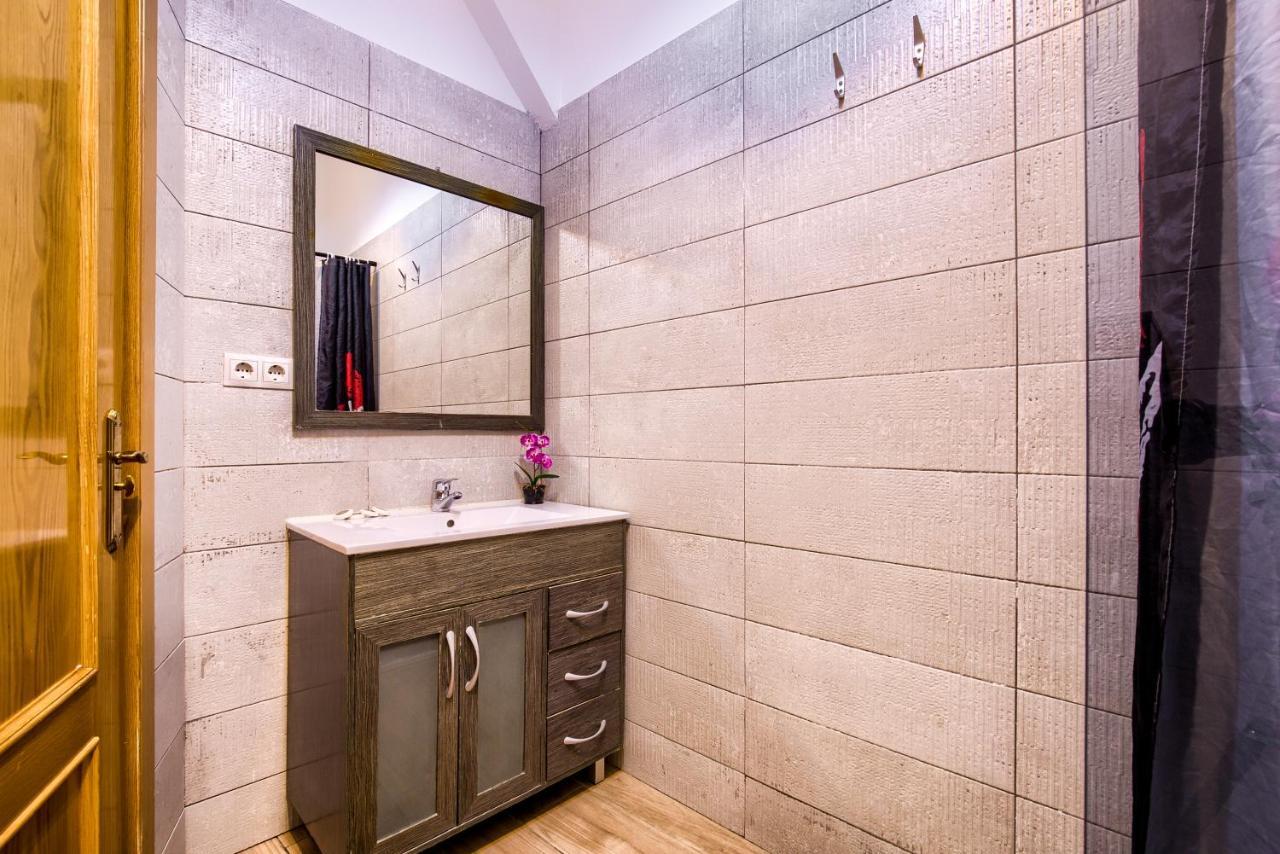 Charming Tirso De Molina I Apartment Madrid Exterior photo